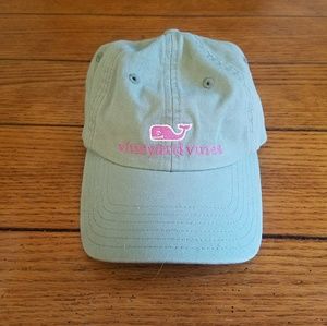 Vineyard vines cap